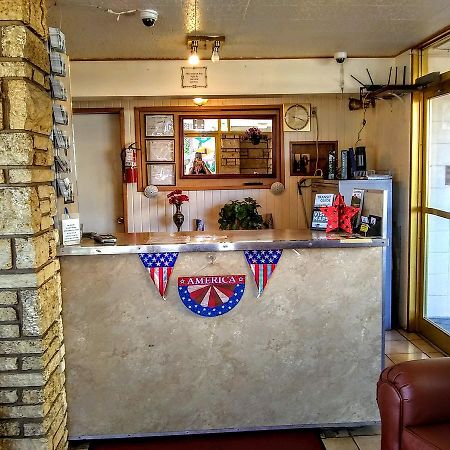 Olympia Inn Екстериор снимка