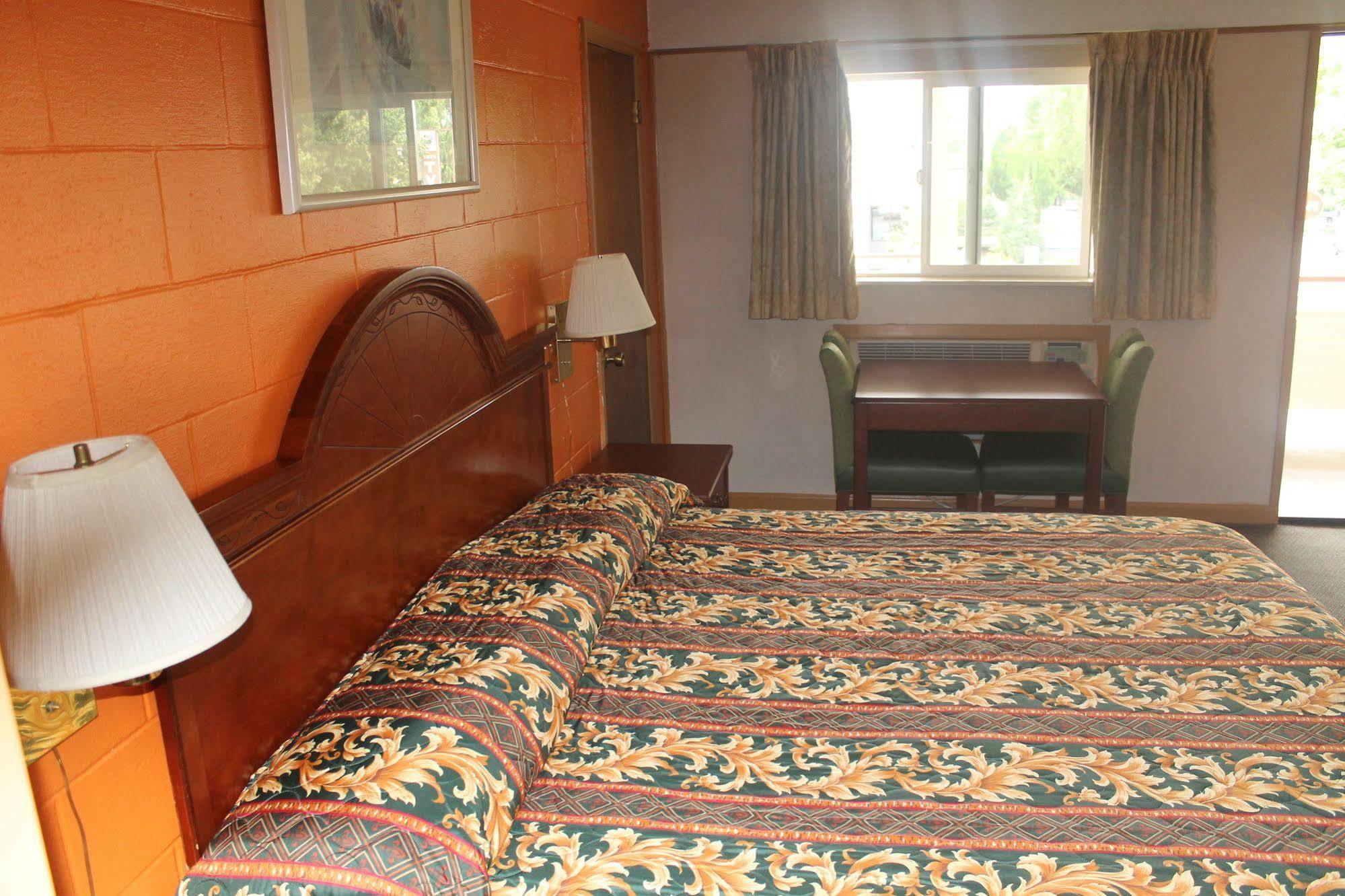 Olympia Inn Екстериор снимка